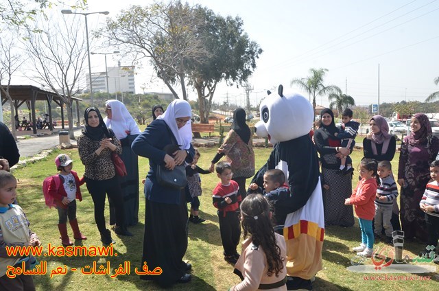 فيديو: صف الفراشات يطير كالفراشات في احضان منتزه عبد الكريم قاسم 